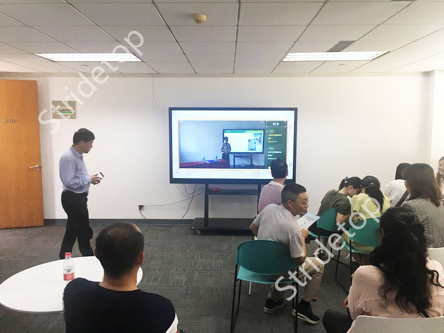 武漢市騰亞科技有限公司現場提供技術和教學設備支持!