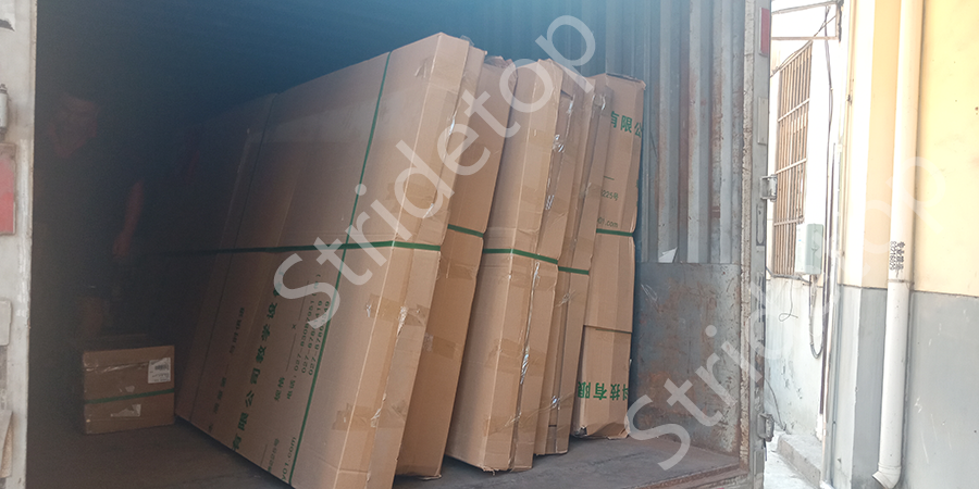 贈人玫瑰,手有余香,奉獻愛心,收獲希望。8月,武漢市騰亞科技有限公司向巴東縣神農中小學捐贈環保黑板。